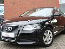 Schwarz Gebraucht 2010 Audi A3 Sportback Attraction Limousine | 6.990 € (Guter Preis)