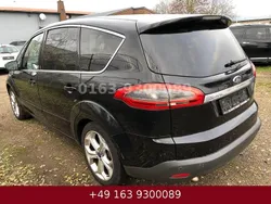 Schwarz Gebraucht 2011 Ford S-MAX Titanium Van / Kleinbus | 2.350 €