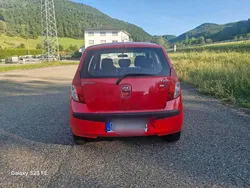 Rot Gebraucht 2011 Hyundai i10 Kleinwagen | 1.100 € (Superpreis)