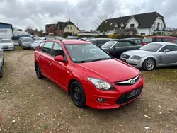 Rot Gebraucht 2011 Hyundai i30 Classic Kombi | 6.894 € (Teuer)