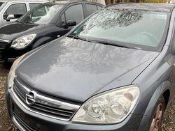 Grau Gebraucht 2007 Opel Astra Kombi | 1.200 € (Guter Preis)