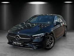 Kosmosschwarz Gebraucht 2024 Mercedes A200 Premium Limousine | 33.880 € (Fairer Preis)