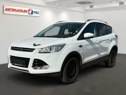 Weiß Gebraucht 2015 Ford Kuga Titanium SUV | 9.499 € (Guter Preis)