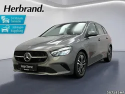 Grau Gebraucht 2024 Mercedes B180 Progressive Van / Kleinbus | 31.880 € (Fairer Preis)