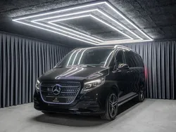 Schwarz Neu 2025 Mercedes V300 Exclusive Van / Kleinbus | 130.899 €
