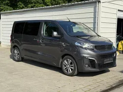 Platinium grau Gebraucht 2017 Peugeot Traveller Van / Kleinbus | 26.480 €