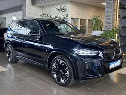 Schwarz carbonschwarz metallic (metallic) Gebraucht 2024 BMW iX3 Impressive SUV | 48.000 € (Guter Preis)
