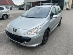 Silber Gebraucht 2005 Peugeot 307 Kombi | 1.590 € (Fairer Preis)