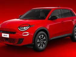Rot Neu 2024 Fiat 600 Red SUV | 29.990 € (Fairer Preis)