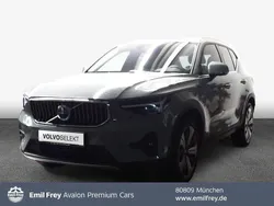 Grün Gebraucht 2022 Volvo XC40 Plus SUV | 29.890 € (Guter Preis)