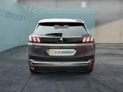 Grau Gebraucht 2023 Peugeot 3008 SUV | 27.799 € (Fairer Preis)