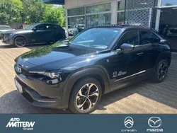 Schwarz jet black (metallic) Gebraucht 2023 Mazda MX30 Makoto SUV | 29.790 € (Etwas zu teuer)