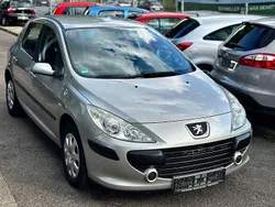 Grau Gebraucht 2005 Peugeot 307 Filou Limousine | 1.990 € (Fairer Preis)