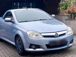 Blau Gebraucht 2006 Opel Tigra Cabrio | 2.850 € (Etwas zu teuer)