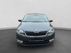 Quarzgrau metallic Gebraucht 2016 Skoda Rapid Joy Kleinwagen | 10.250 € (Fairer Preis)