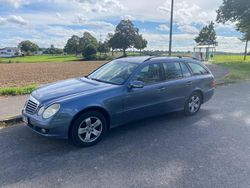 Blau Gebraucht 2006 Mercedes E280 Kombi | 4.900 €