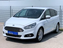 Weiß Gebraucht 2016 Ford S-MAX Titanium Van / Kleinbus | 9.950 € (Teuer)