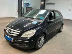 Schwarz Gebraucht 2007 Mercedes B180 Van / Kleinbus | 5.490 € (Guter Preis)