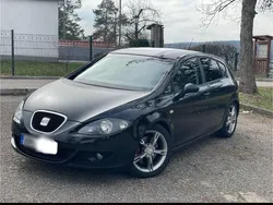 Schwarz Gebraucht 2009 Seat Leon Reference Limousine | 2.700 € (Guter Preis)