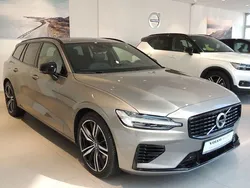 Grau Gebraucht 2021 Volvo V60 R-Design Kombi | 39.490 € (Etwas zu teuer)