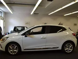 Weiß Gebraucht 2022 Renault Clio V Evolution Kleinwagen | 10.999 € (Superpreis)