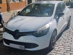 Weiß Gebraucht 2014 Renault Clio IV Limousine | 6.900 €