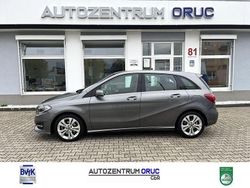 Grau Gebraucht 2018 Mercedes B180 Urban Van / Kleinbus | 18.490 € (Fairer Preis)