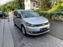 Silber Gebraucht 2012 VW Touran Match Van / Kleinbus | 7.700 € (Etwas zu teuer)