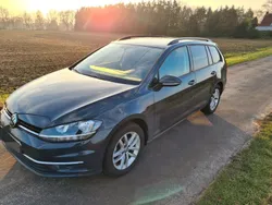 Grau Gebraucht 2016 VW Golf VII Comfortline Kombi | 15.000 € (Fairer Preis)