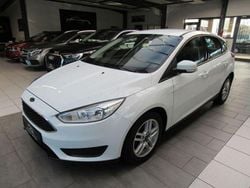 Weiß Gebraucht 2018 Ford Focus Trend Limousine | 7.950 € (Superpreis)