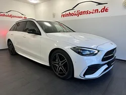 Weiß Gebraucht 2022 Mercedes C220 AMG Kombi | 33.490 € (Fairer Preis)