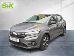 Dolomitgrau (grau) Gebraucht 2025 Dacia Sandero Comfort Kleinwagen | 16.995 € (Guter Preis)
