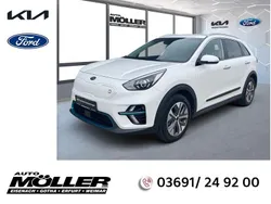 Weiss Gebraucht 2021 Kia e-Niro 2 SUV | 21.399 € (Guter Preis)