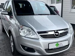Silber Gebraucht 2009 Opel Zafira Van / Kleinbus | 6.990 €