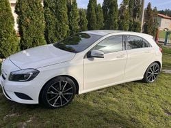 Weiß Gebraucht 2015 Mercedes A180 AMG line Limousine | 10.500 € (Guter Preis)