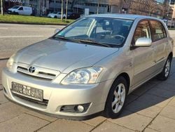 Silver metallic Gebraucht 2005 Toyota Corolla Sol Kleinwagen | 3.550 € (Guter Preis)