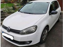 Weiß Gebraucht 2012 VW Golf VI Style Kleinwagen | 7.499 €