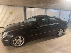 Schwarz Gebraucht 2007 Mercedes 320 AMG Limousine | 4.800 €