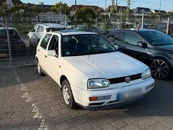 Weiß Gebraucht 1996 VW Golf III Kleinwagen | 2.000 €