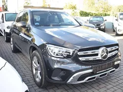 Grafitgrau Gebraucht 2021 Mercedes GLC300 SUV | 30.770 € (Superpreis)