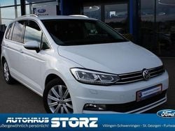 Pure white Gebraucht 2017 VW Touran Highline Van / Kleinbus | 17.990 € (Superpreis)