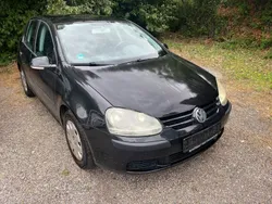 Schwarz Gebraucht 2004 VW Golf IV Trendline Limousine | 999 € (Superpreis)