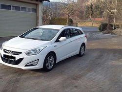 Weiß Gebraucht 2013 Hyundai i40 Style Kombi | 4.450 € (Superpreis)