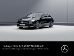 Unilack nachtschwarz Gebraucht 2021 Mercedes CLA200 Shooting Brake Progressive Kombi | 23.450 € (Guter Preis)