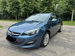 Blau Gebraucht 2014 Opel Astra Kombi | 3.990 € (Guter Preis)