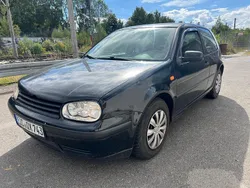 Schwarz Gebraucht 2000 VW Golf IV Limousine | 1.200 € (Fairer Preis)