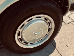 Grün Gebraucht 1983 Mercedes 200 Limousine | 8.600 €