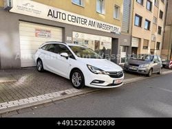 Weiß Gebraucht 2018 Opel Astra Active Kombi | 8.990 € (Guter Preis)