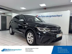 Schwarz Gebraucht 2024 VW Tiguan Allspace Life SUV | 34.988 € (Guter Preis)