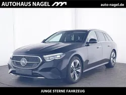 Obsidianschwarz (metallic) Gebraucht 2024 Mercedes E300 Avantgarde Kombi | 50.489 € (Superpreis)